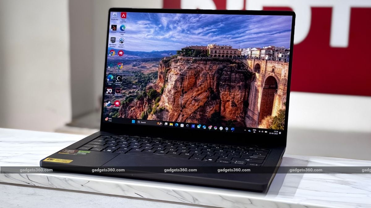 ROG Zephyrus G14 10 Asus ROG Zephyrus G14